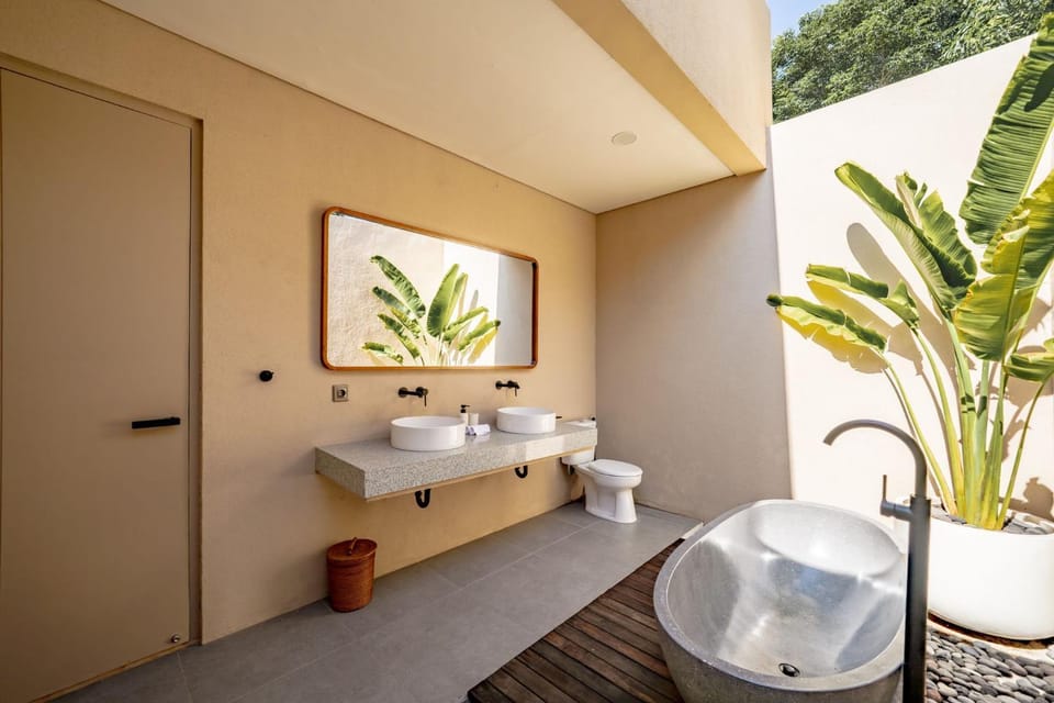 Bathroom, Bath