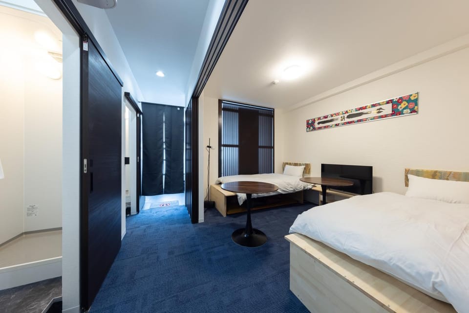 Bed, Living room