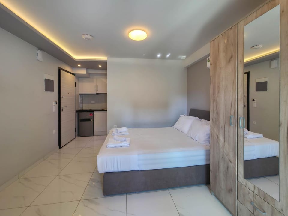 Bed, Photo of the whole room, Bedroom, towels, wardrobe