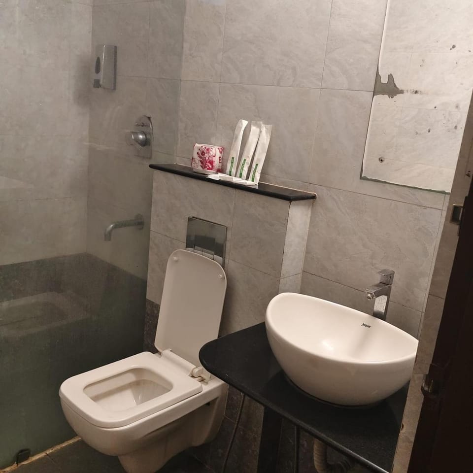 NORTH IVORY - Kempegowda International Airport Hotel in Tamil Nadu