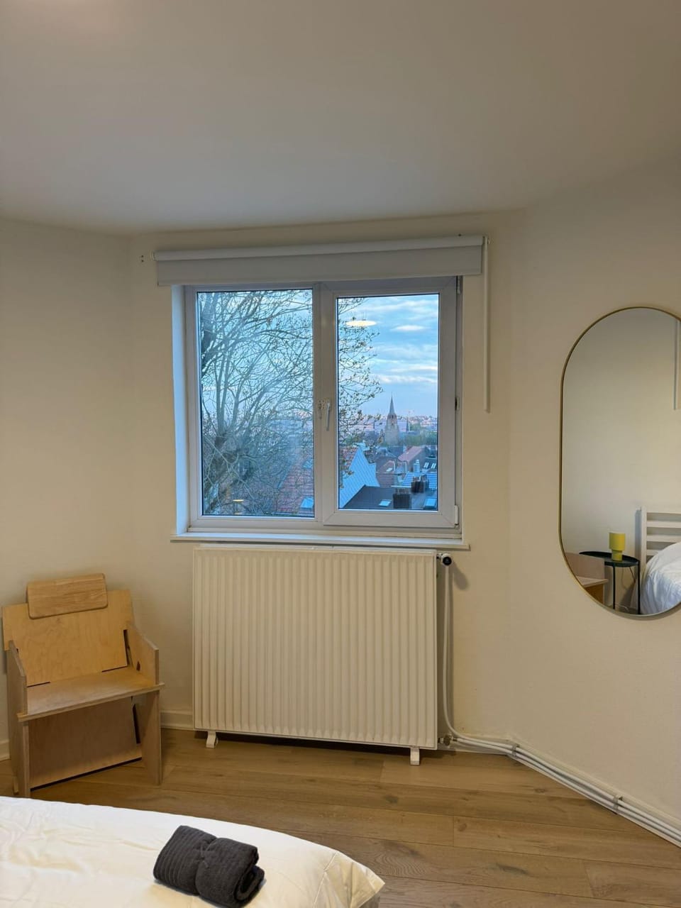 Bed, Natural landscape, Photo of the whole room, Bedroom