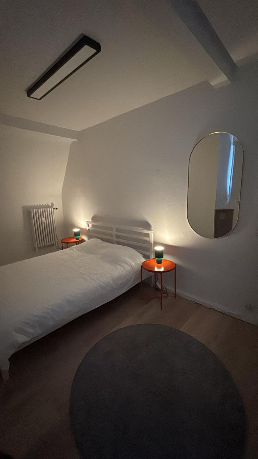 Appartement 2 chambres au calme - vue sur Flagey Apartment in Ixelles