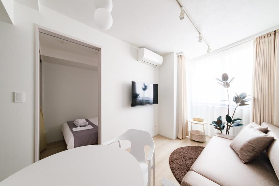 コンフォリアリヴ渋谷本町 Apartment in Shibuya