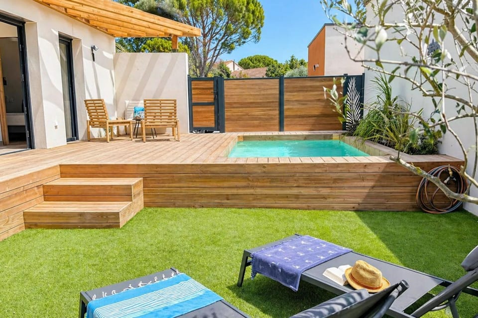 Garden, Swimming pool, sunbed