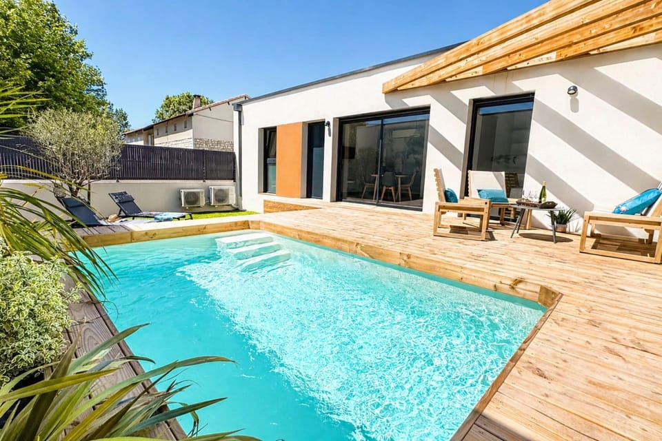 Patio, Swimming pool