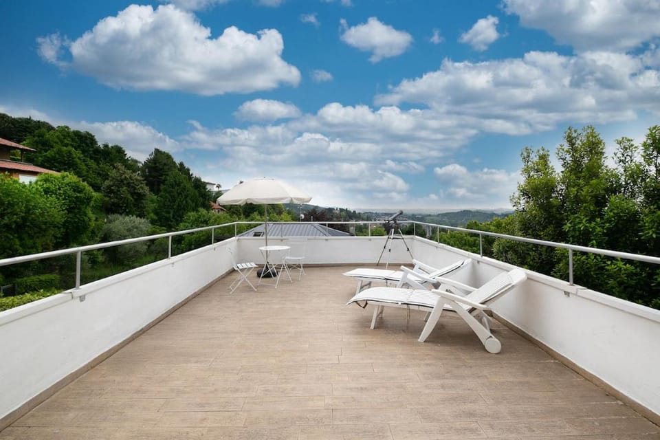 Altavista Residence - Panoramic Villa House in Como