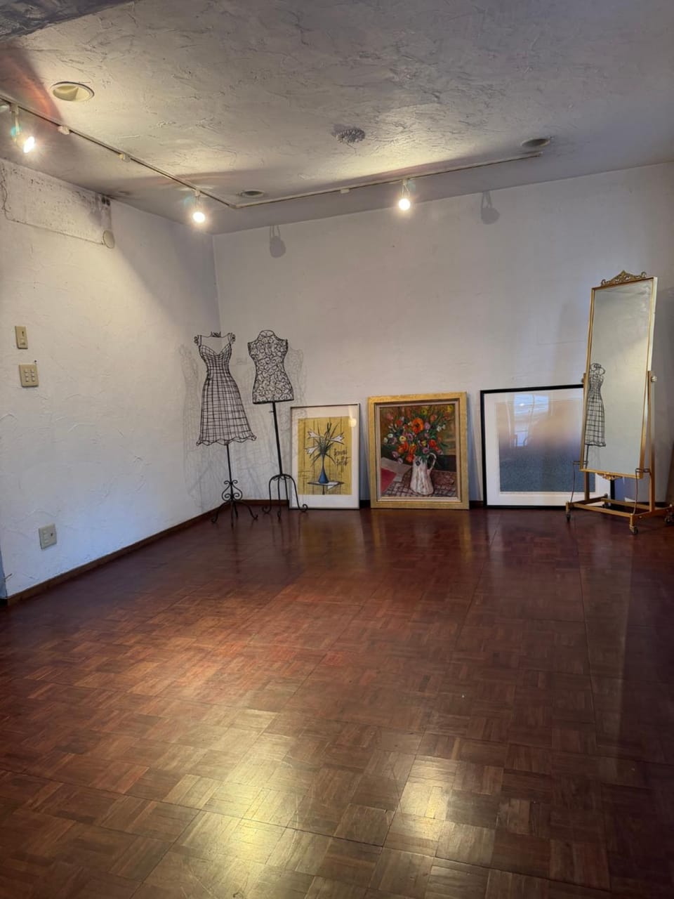 The Art House gallery P Apartment in Japan