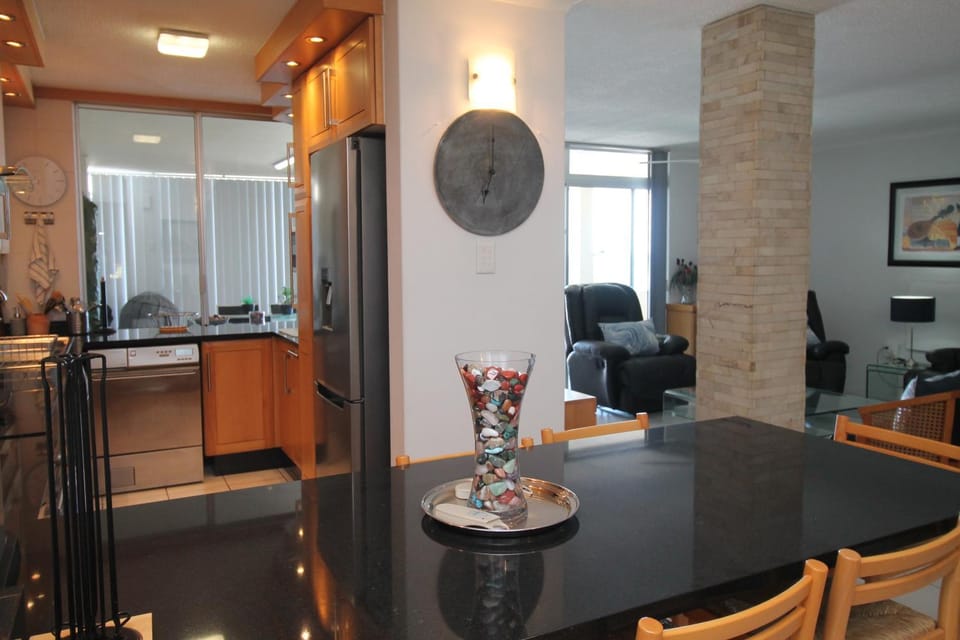 Kitchen or kitchenette, dishwasher, washing machine
