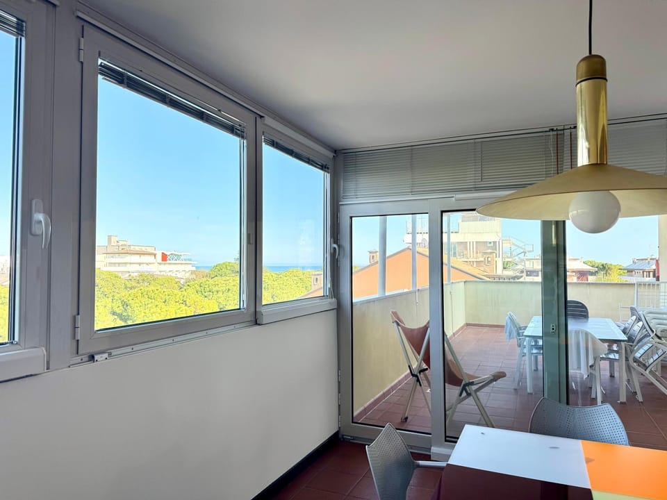 Living room, Sea view