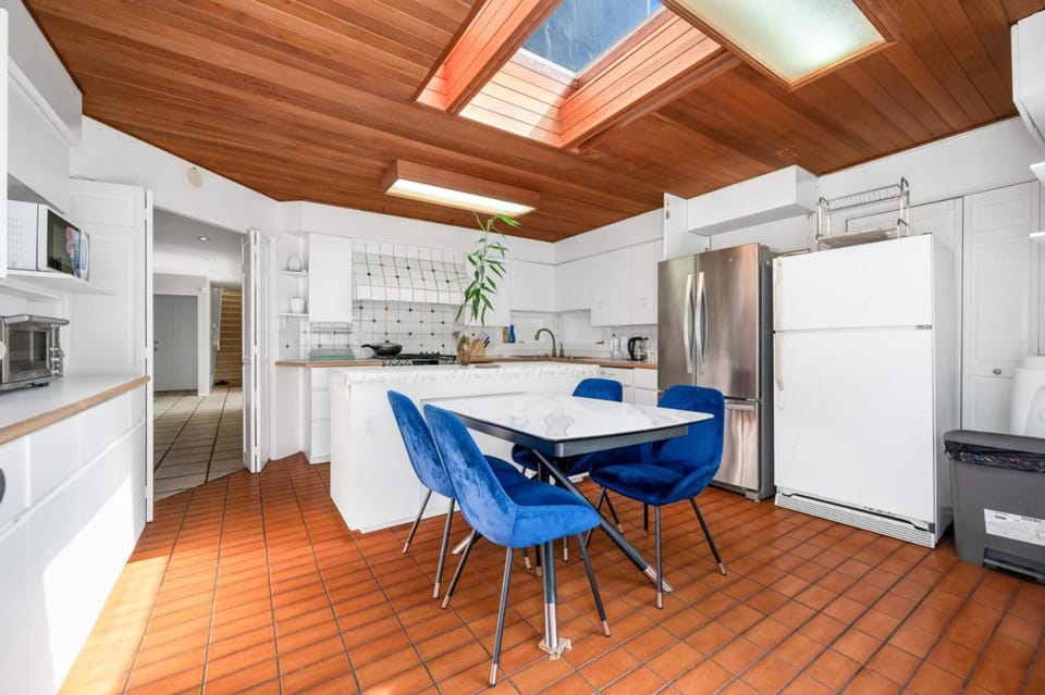 Cozy Private 1BR Suite in Quiet Richmond Home Bed and Breakfast in Richmond