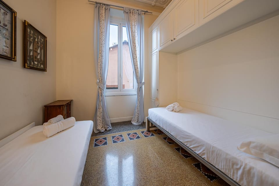 CASTELLO VIEW RAPALLO - Ampio appartamento nel centro a due passi dal mare Apartment in Rapallo