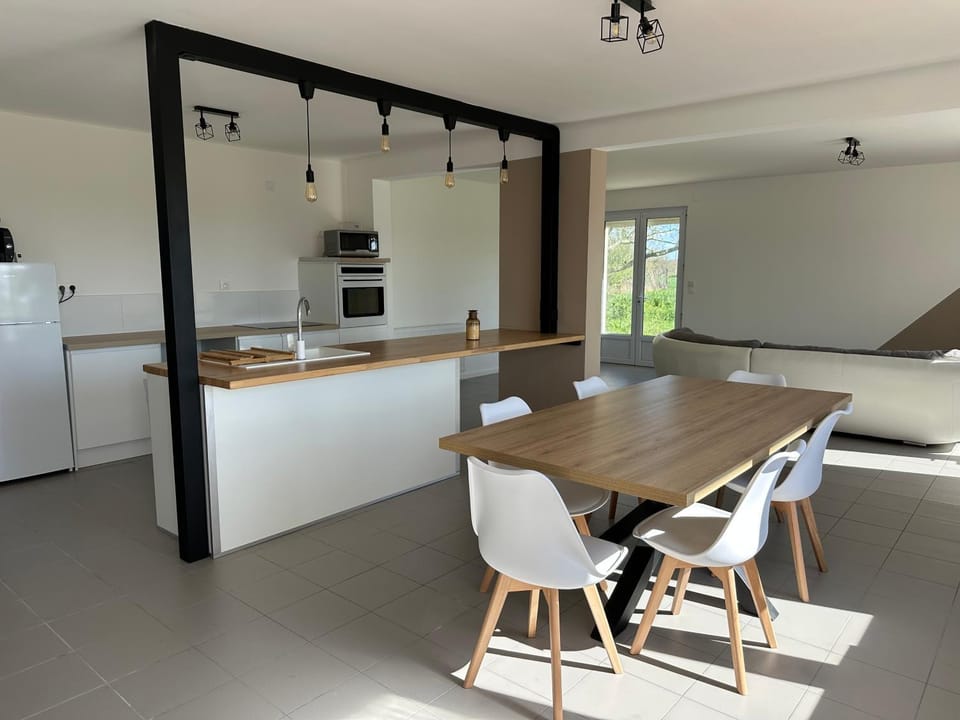 Dining area, dishwasher, oven, stove