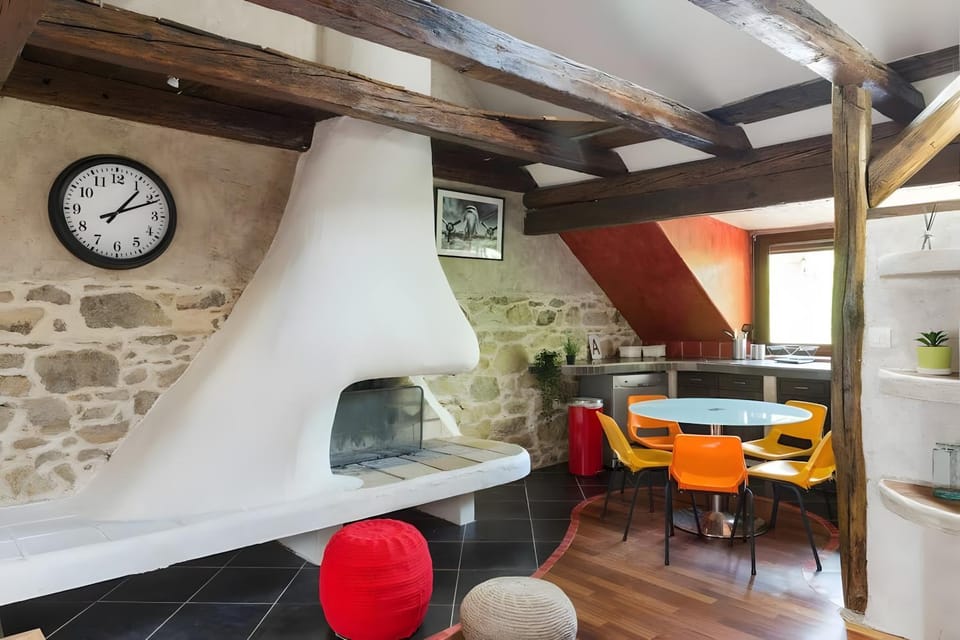 Property building, Living room
