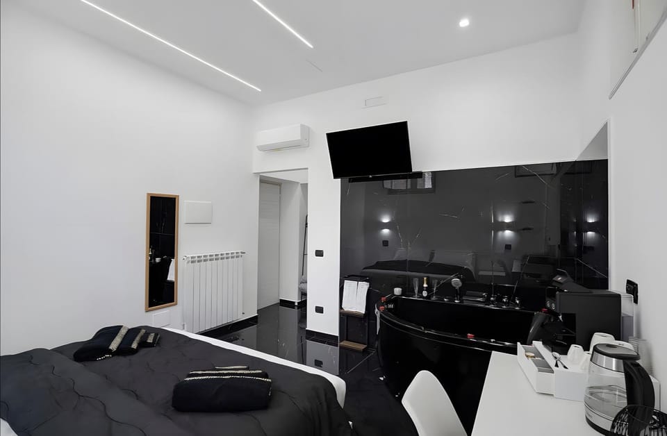 Living room, Bedroom