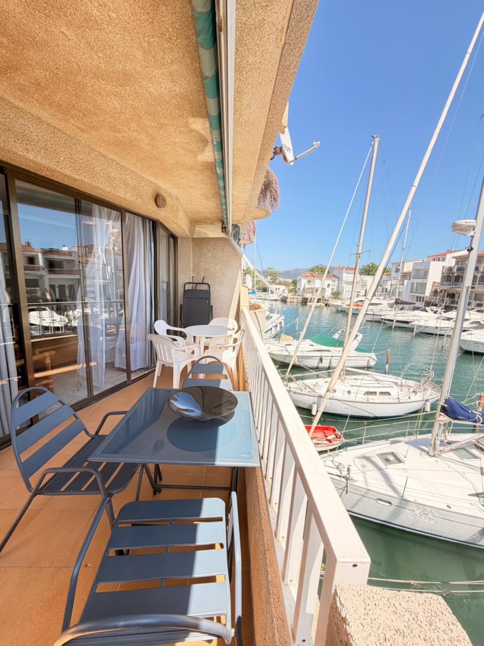 Spacious apartment 5 minutes from the beach Apartment in Roses