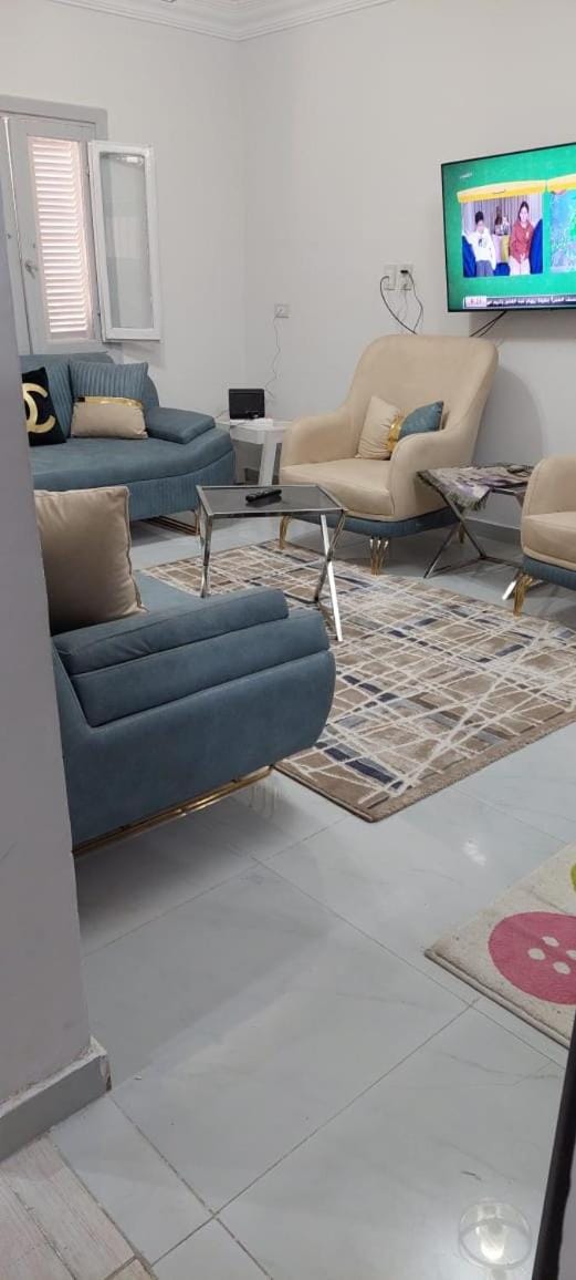Nasr City Luxurious Studio 2 bedrooms & 4 Single beds Apartment in Cairo