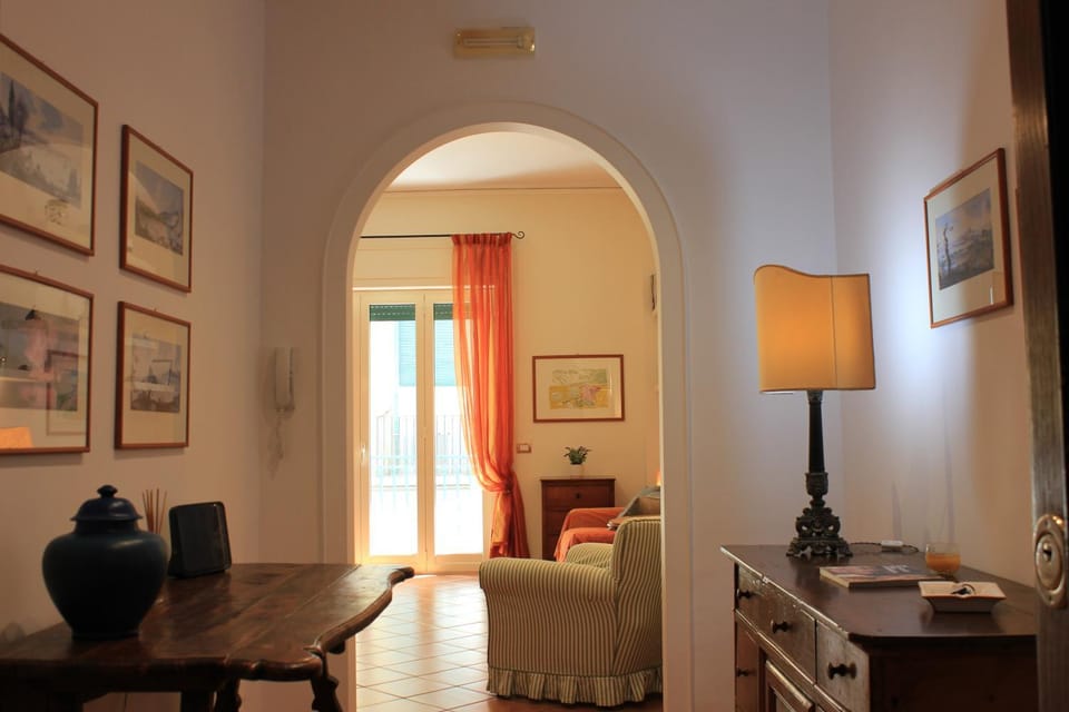 Communal lounge/ TV room, Lounge or bar