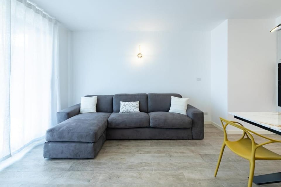 Free Parking -Fiera- Premium 2BR Apartment Apartment in Milan
