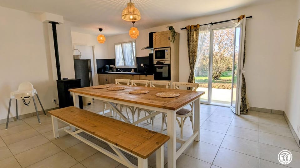 Le Refuge de Coccinette House in Bourgogne-Franche-Comté