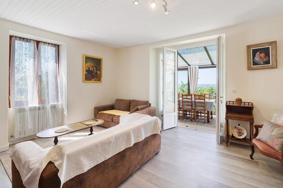 Property building, Living room, Bedroom