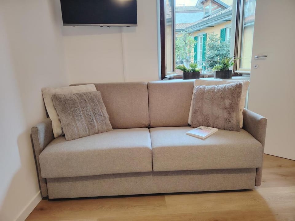 Historic Center House wifi free AC Apartment in Bergamo