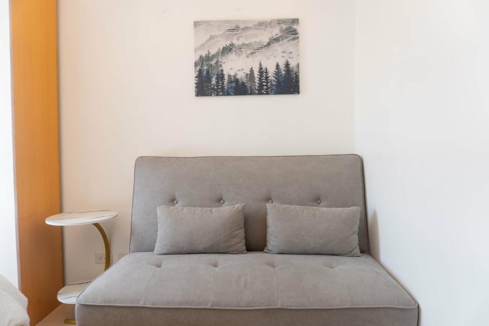 Bayview Haven Studio at Marina Spatial Condominium Bed and Breakfast in Dumaguete