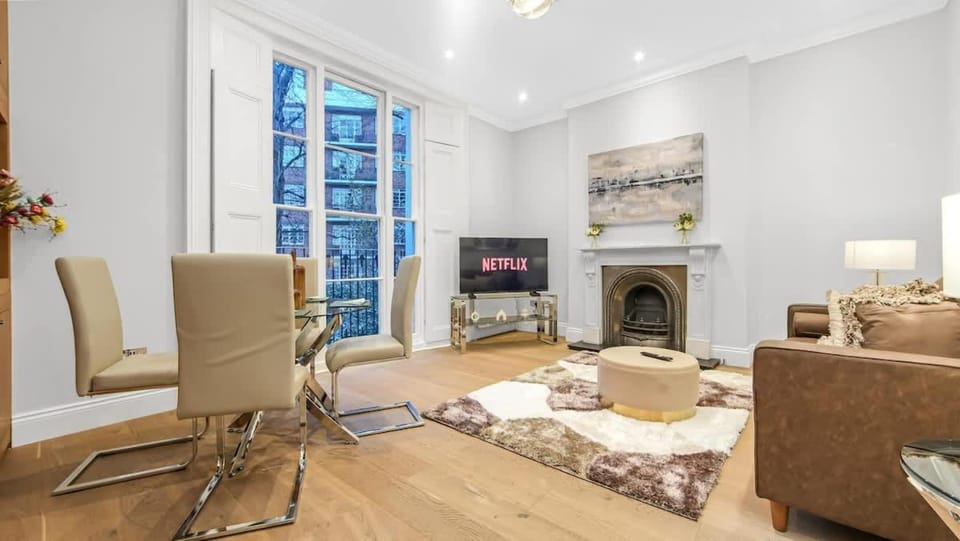 Luxury Holland Park 1 Bedroom Flat Apartment in City of Westminster