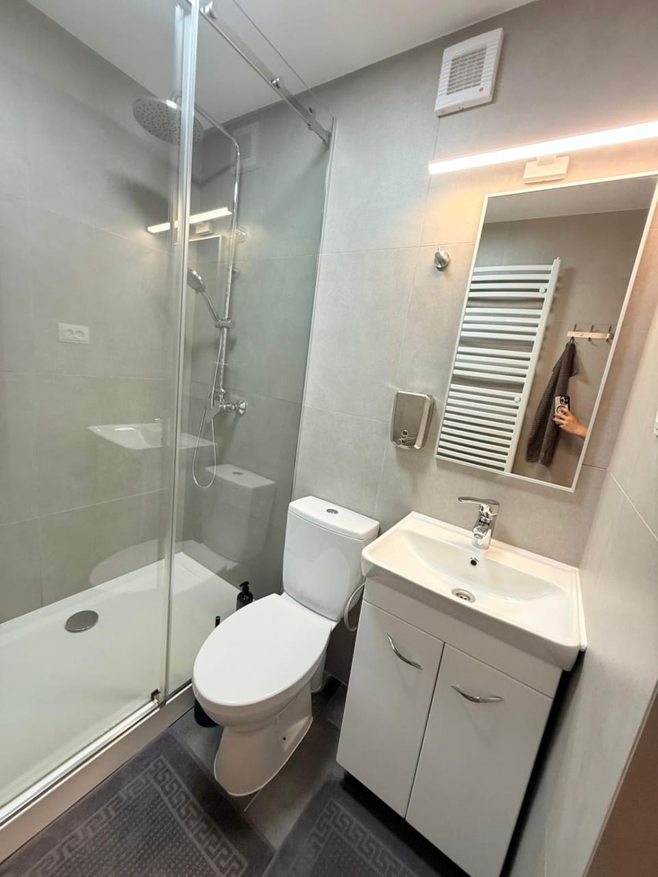 Shower, Toilet, Bathroom