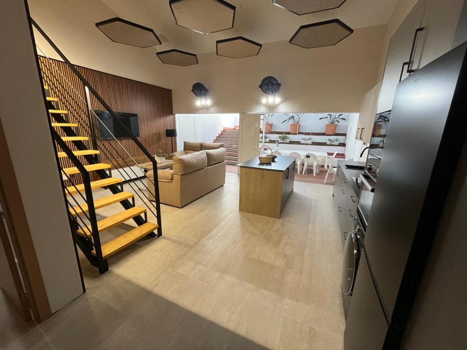 TV and multimedia, Kitchen or kitchenette, Living room, Photo of the whole room