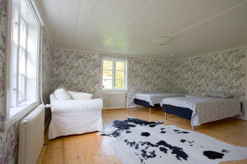 Lunneviken Hof Countryside Lakehouse House in Västra Götaland County