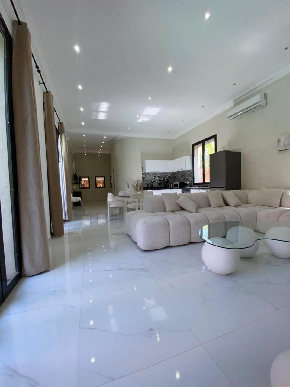 TV and multimedia, Living room, Seating area
