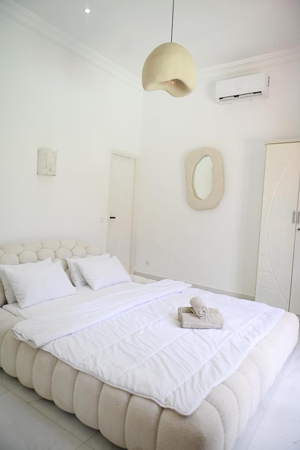 Bed, Photo of the whole room, Bedroom, towels, wardrobe, air conditioner