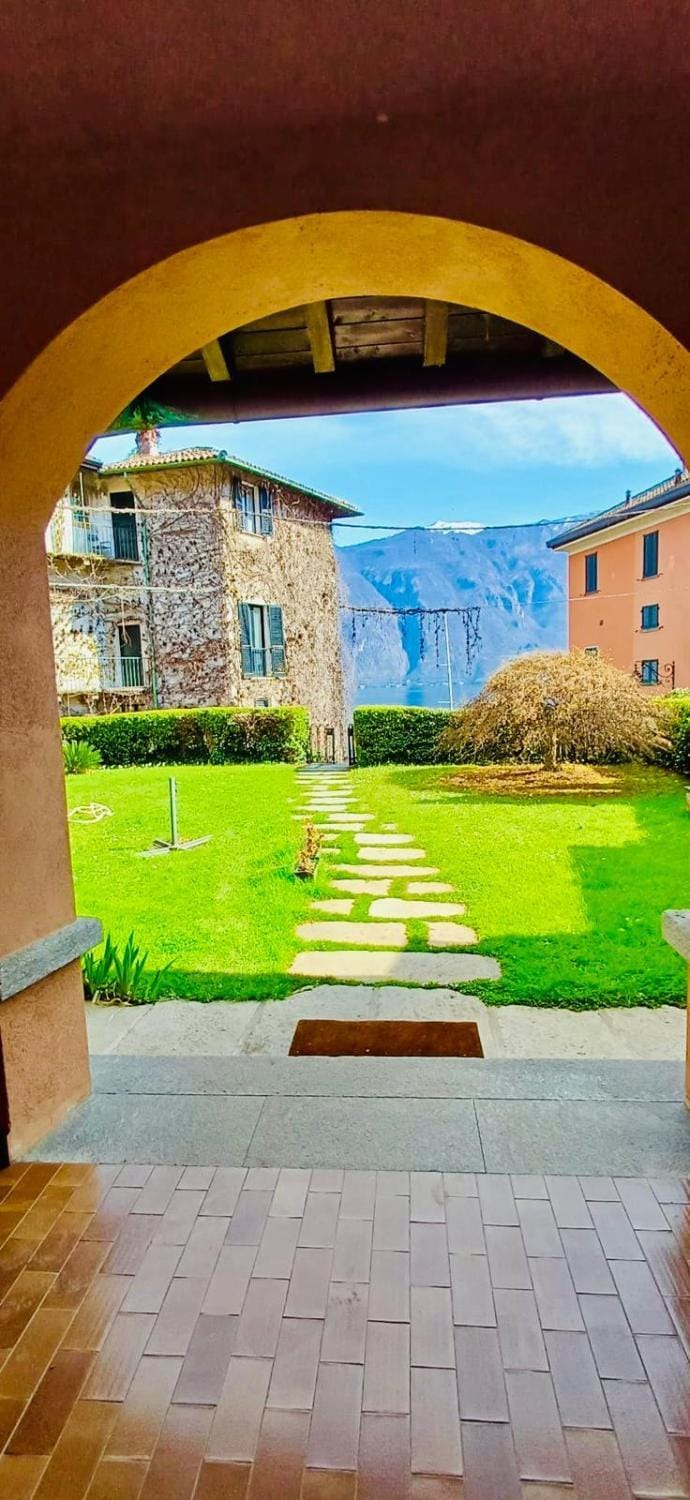 Property building, Spring, Day, Natural landscape, Garden, Garden view, Mountain view