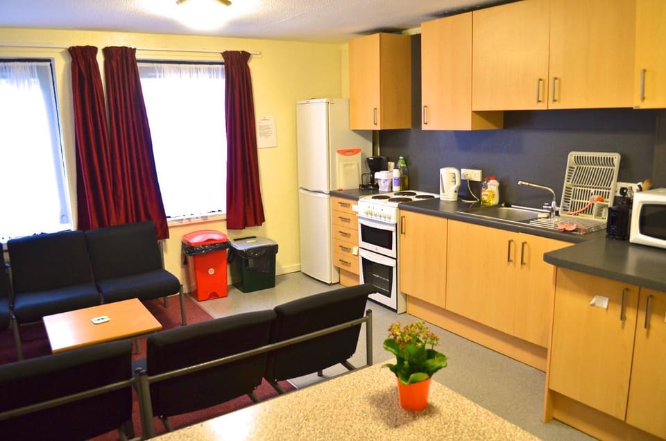 microwave, oven, stove, kitchen