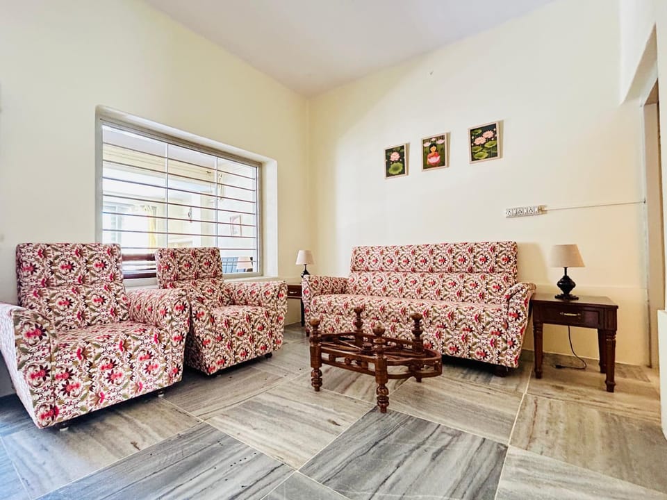 The heritage Lux , 3BHK Heritage Villa, just 2 KM from Mysore Palace House in Mysuru