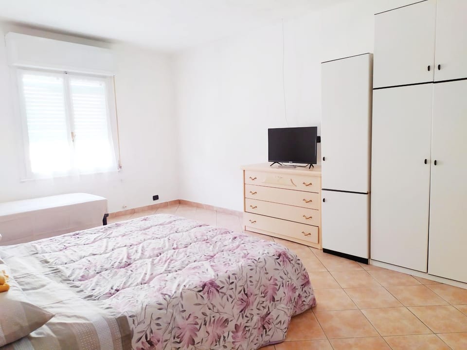TV and multimedia, Bedroom