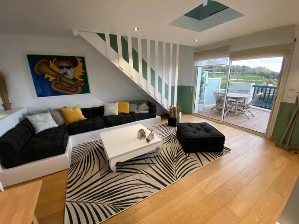 Living room, Sea view