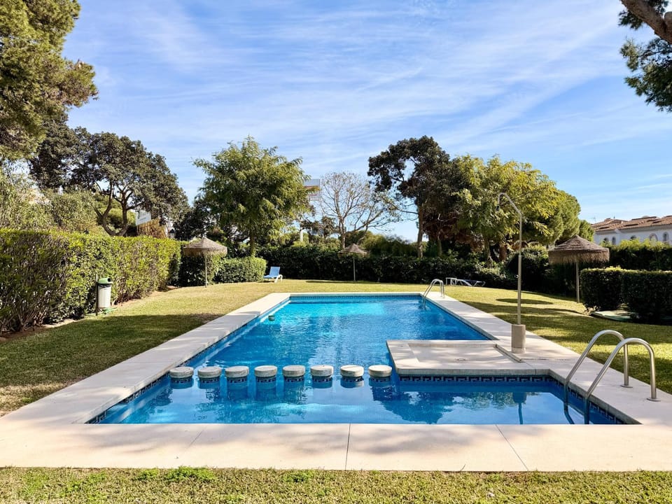 Garden, Pool view
