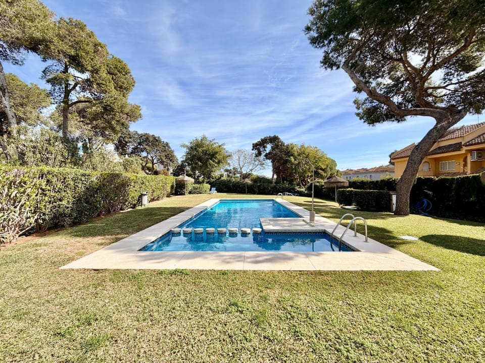 Garden, Garden view, Pool view, Swimming pool