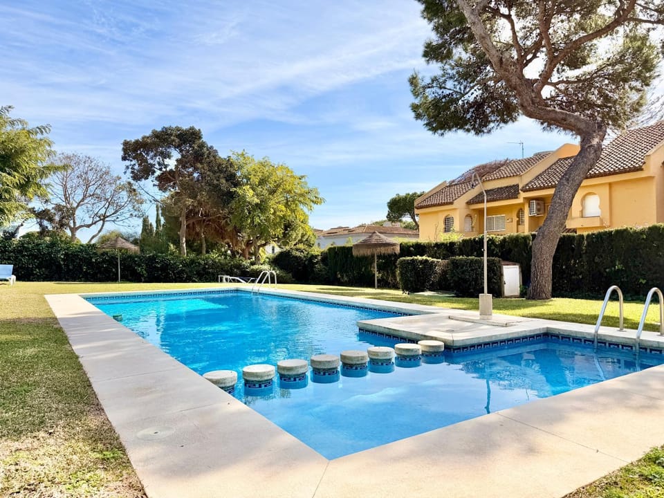 Garden view, Pool view, Swimming pool