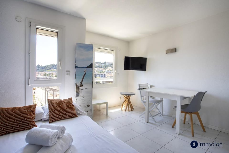 Air-conditioned studio near the train station Apartment in Nice