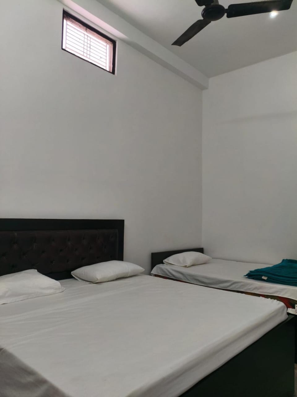 Mai Savitri home stay Vacation rental in Uttar Pradesh