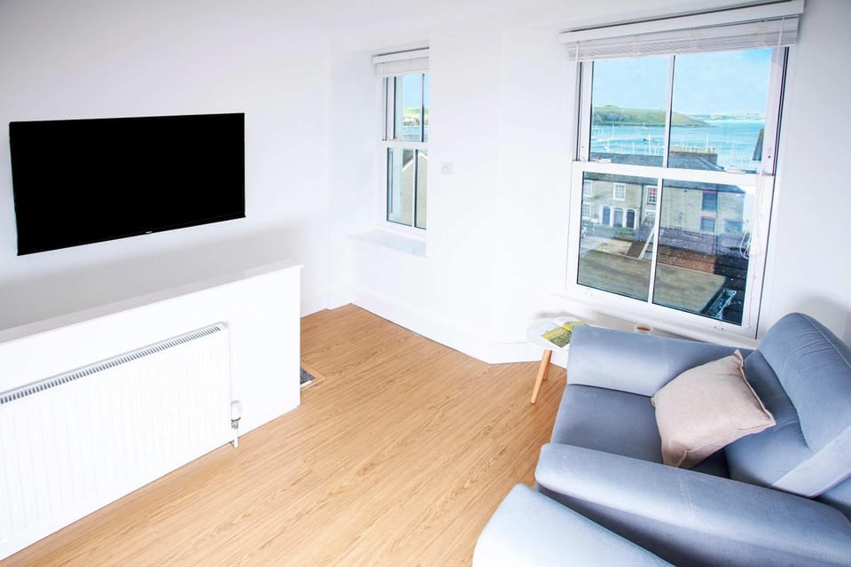21 Gyllyng Street House in England
