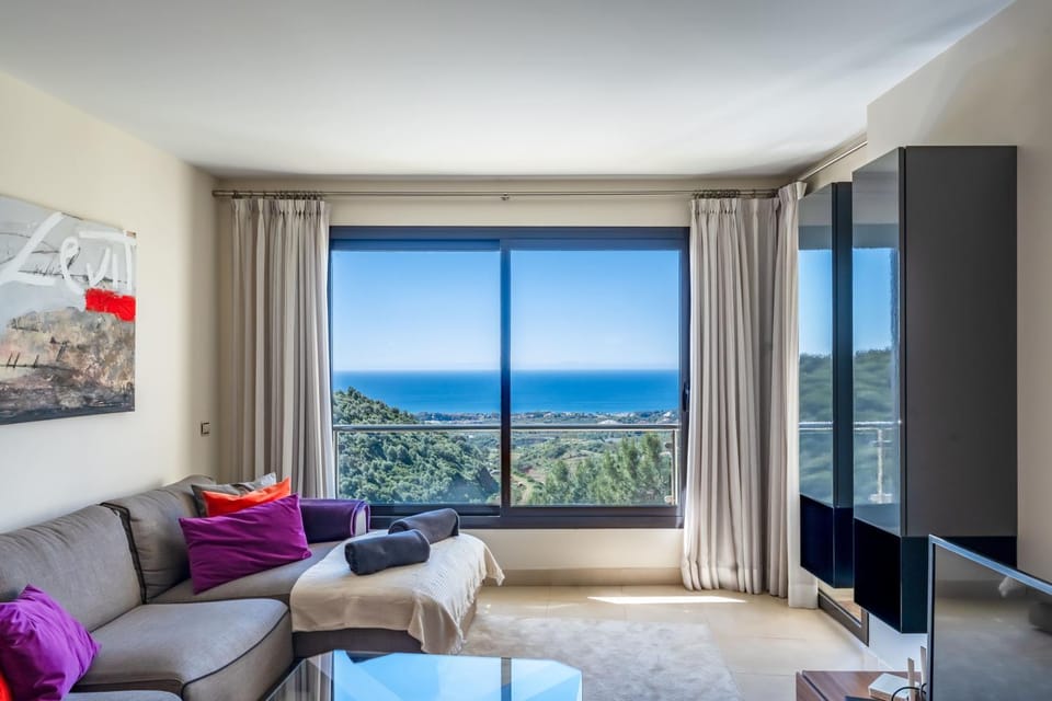 TV and multimedia, Living room, Seating area, Dining area, Sea view, air conditioner