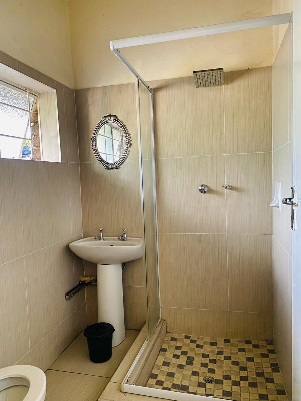 Mawuya Cottages Lodge Inn in Zimbabwe
