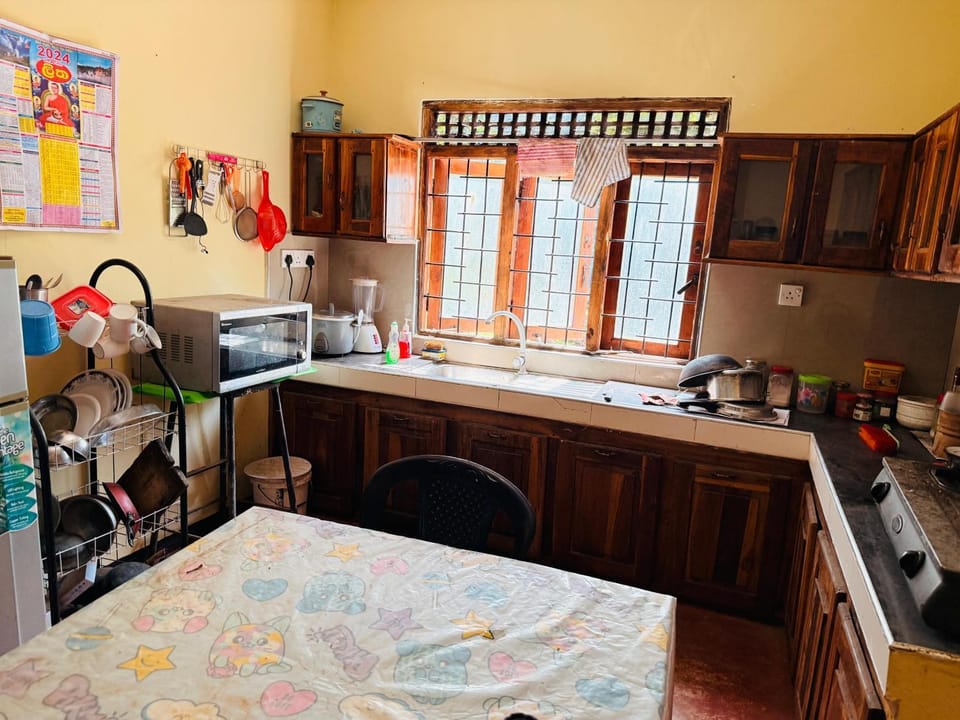 C&C Holiday Home Villa in Dambulla