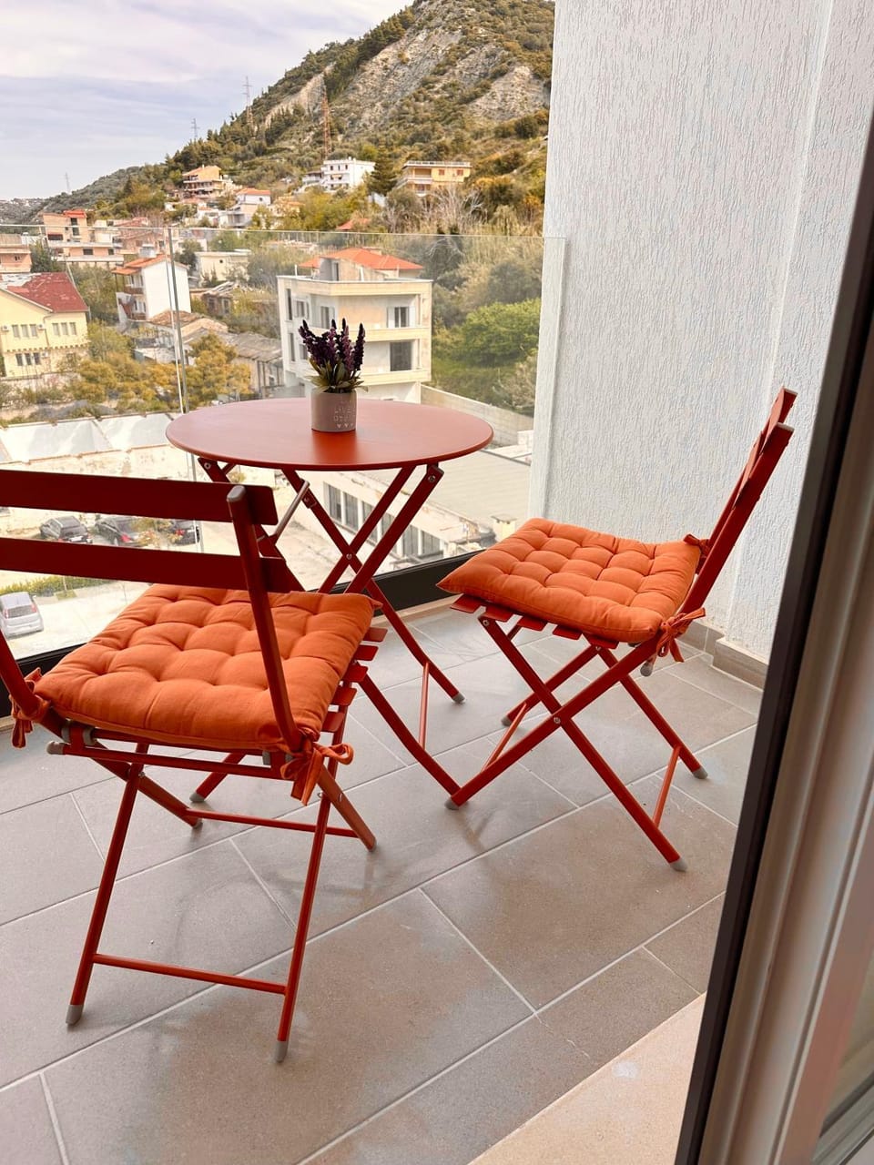 View (from property/room), Balcony/Terrace, Seating area, Mountain view