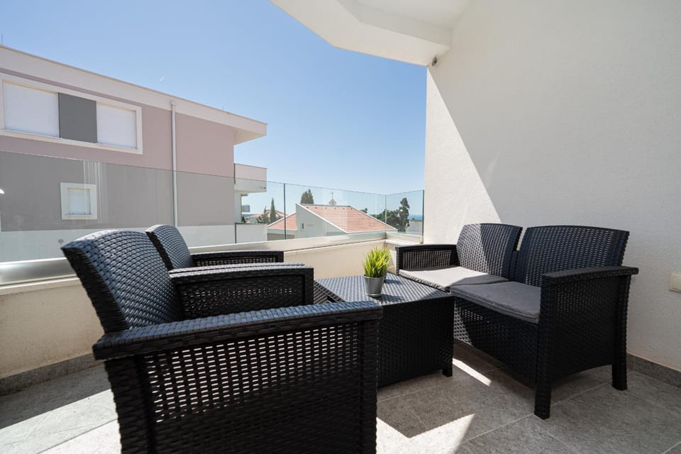 View (from property/room), Balcony/Terrace