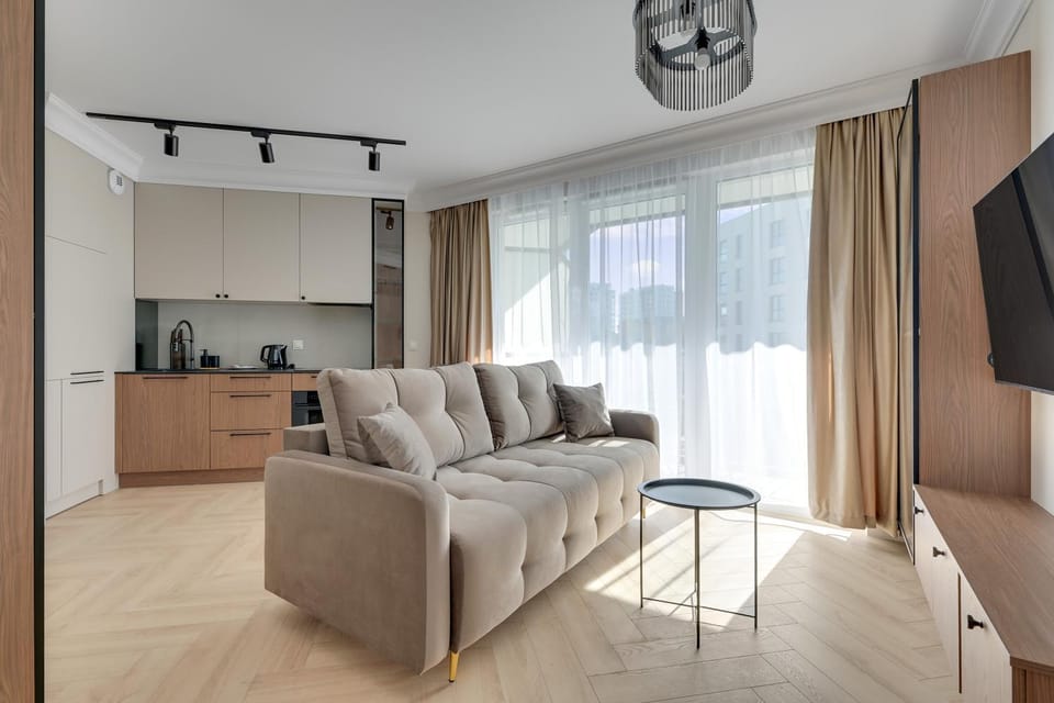 TV and multimedia, Kitchen or kitchenette, Living room, Seating area