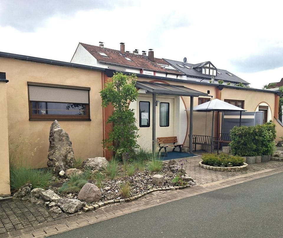 Garden, Balcony/Terrace, Garden view, Street view